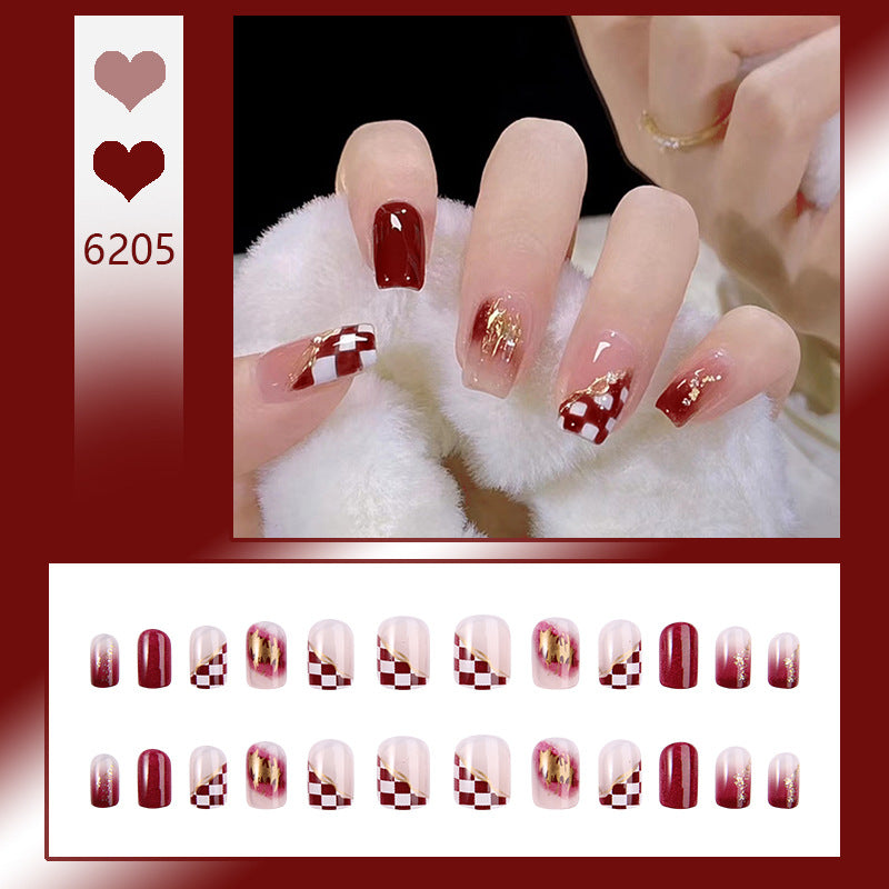 Minimalist Press-On Nail Art