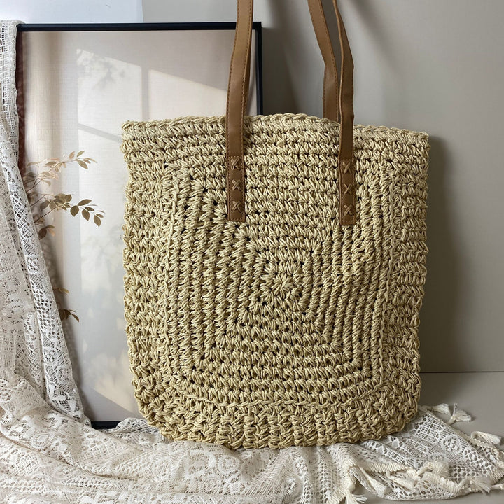 Handcrafted basket bag with unique circular pattern Kalsten