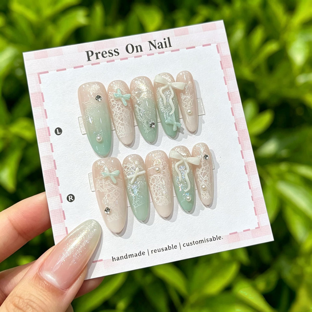 Artistic Floral Press-On Nail Set  1791773803