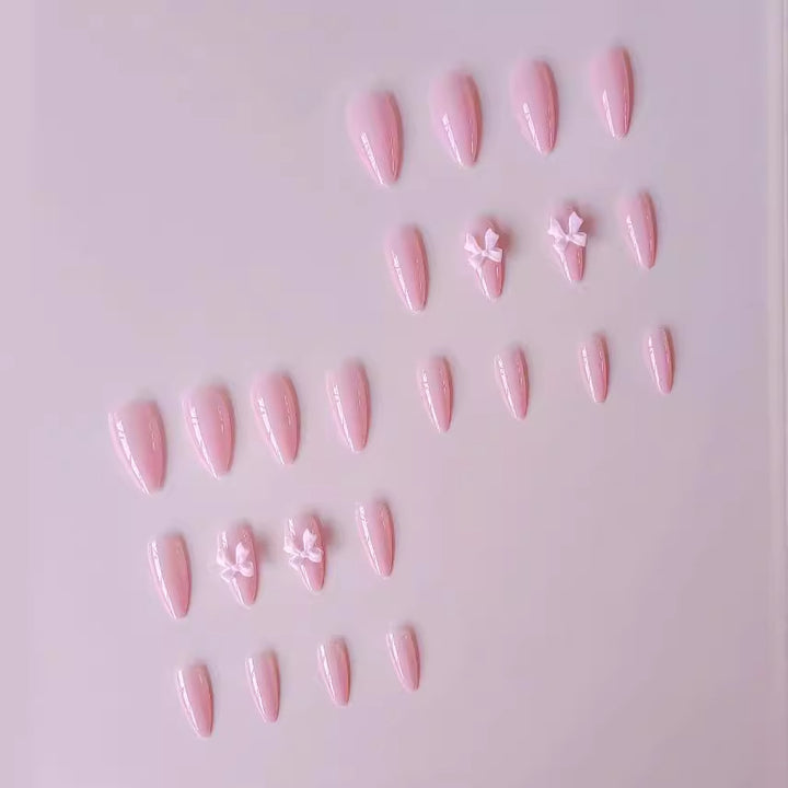 Artificial nails with elegant bow accents Kalsten