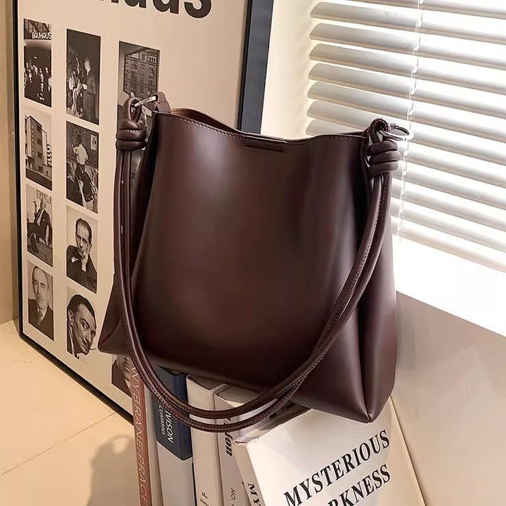 Sleek Minimalist Shoulder Bag Kalsten