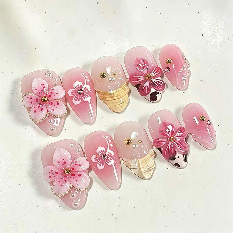 Luxurious artificial nails with floral decorations Kalsten