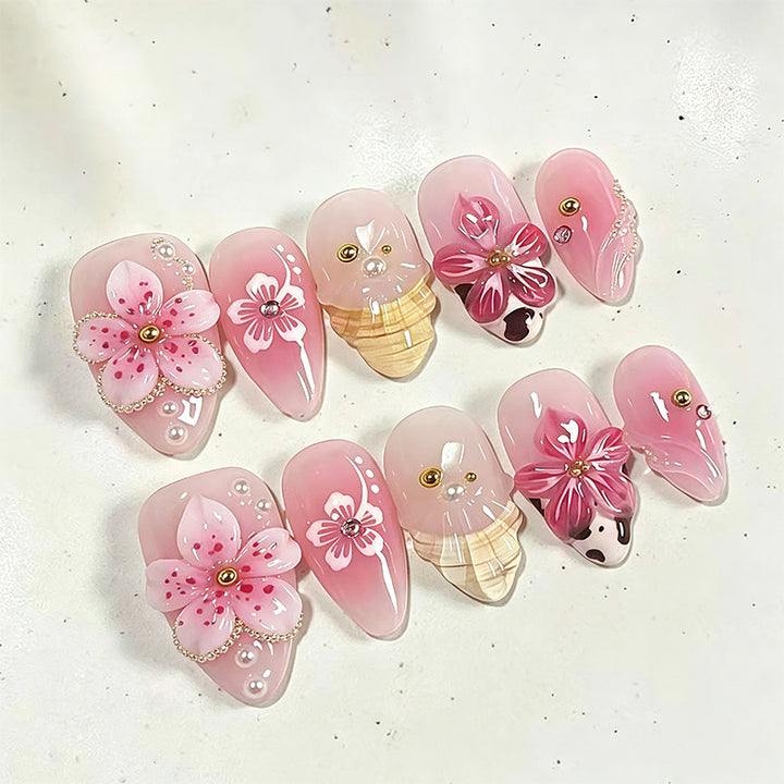 Luxurious artificial nails with floral decorations Kalsten