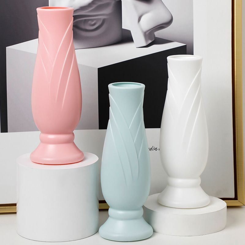 Contemporary Artistic Decorative Vase Kalsten