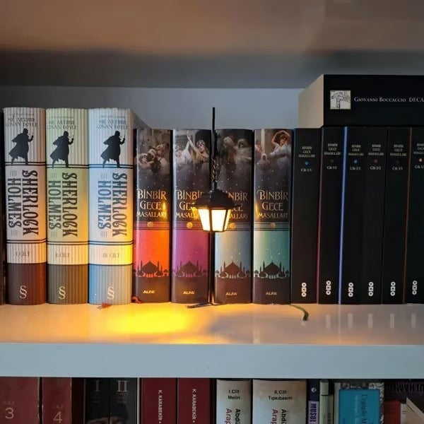 Decorative Ghost Reading Lamp Holder Kalsten