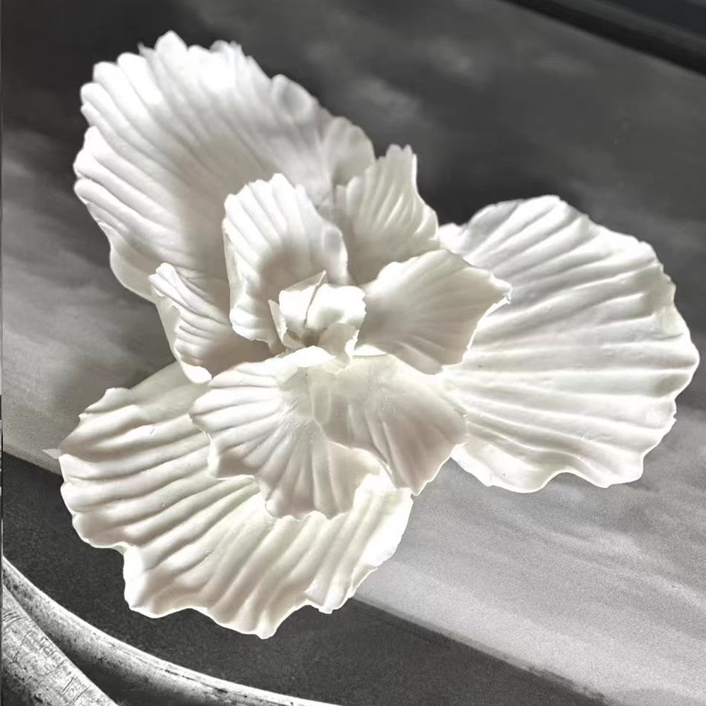 Elegant Decorative Floral Sculpture