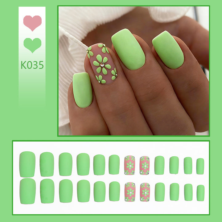 Artificial nails with delicate floral patterns Kalsten
