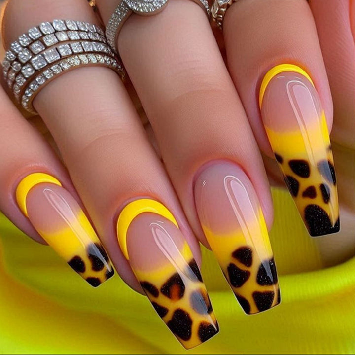 Artificial nails in modern leopard pattern Kalsten