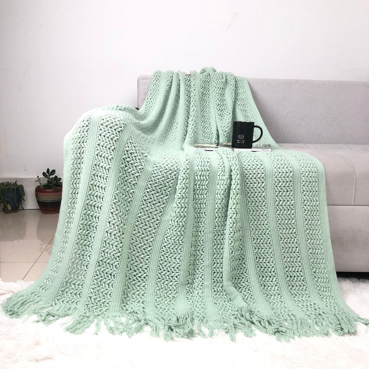 Decorative Throw Blanket Kalsten