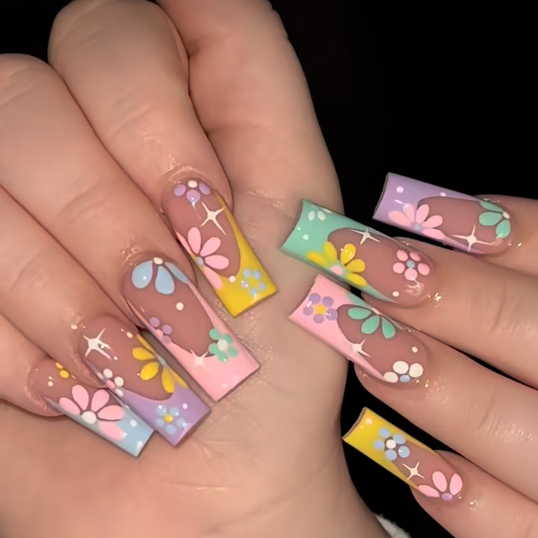 Artificial nail tips with floral designs Kalsten