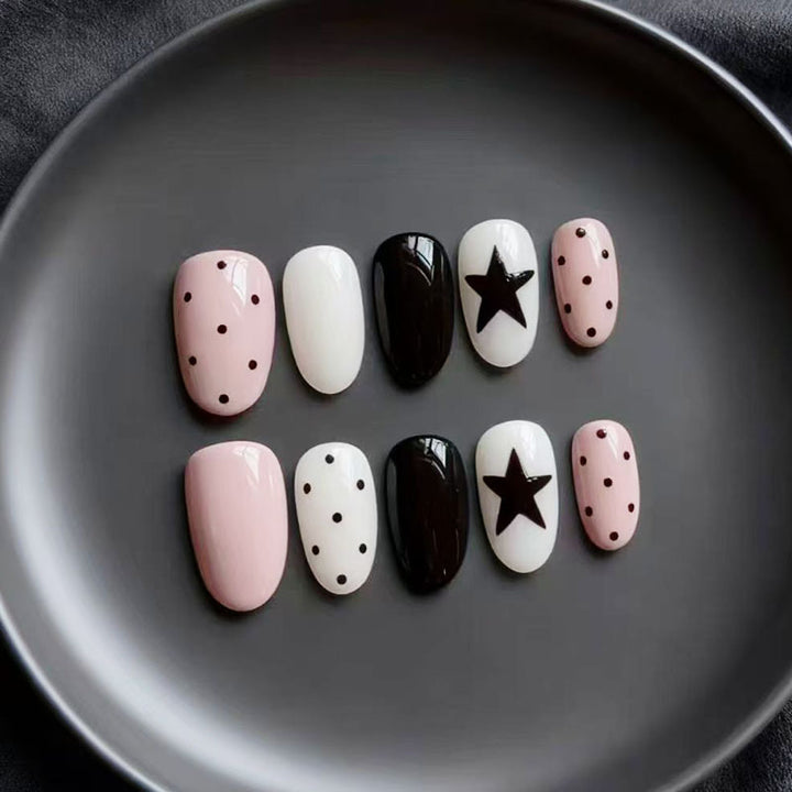 Whimsical Bunny-Themed Press-On Nail Art Set Kalsten