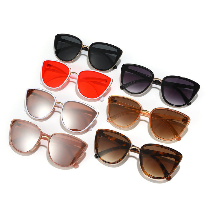 Fashion-Forward Triangular Frame Sunglasses Kalsten