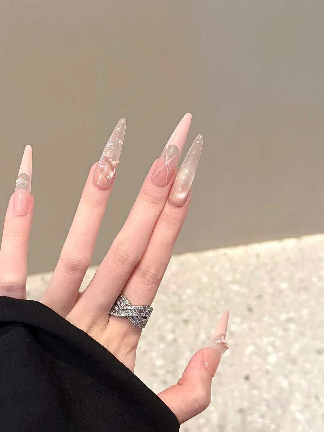 Artistic Heart Pattern Nail Art Extensions Kalsten