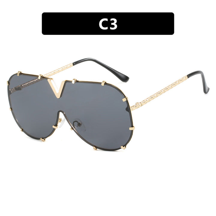 Women oversized goggles in futuristic design Kalsten