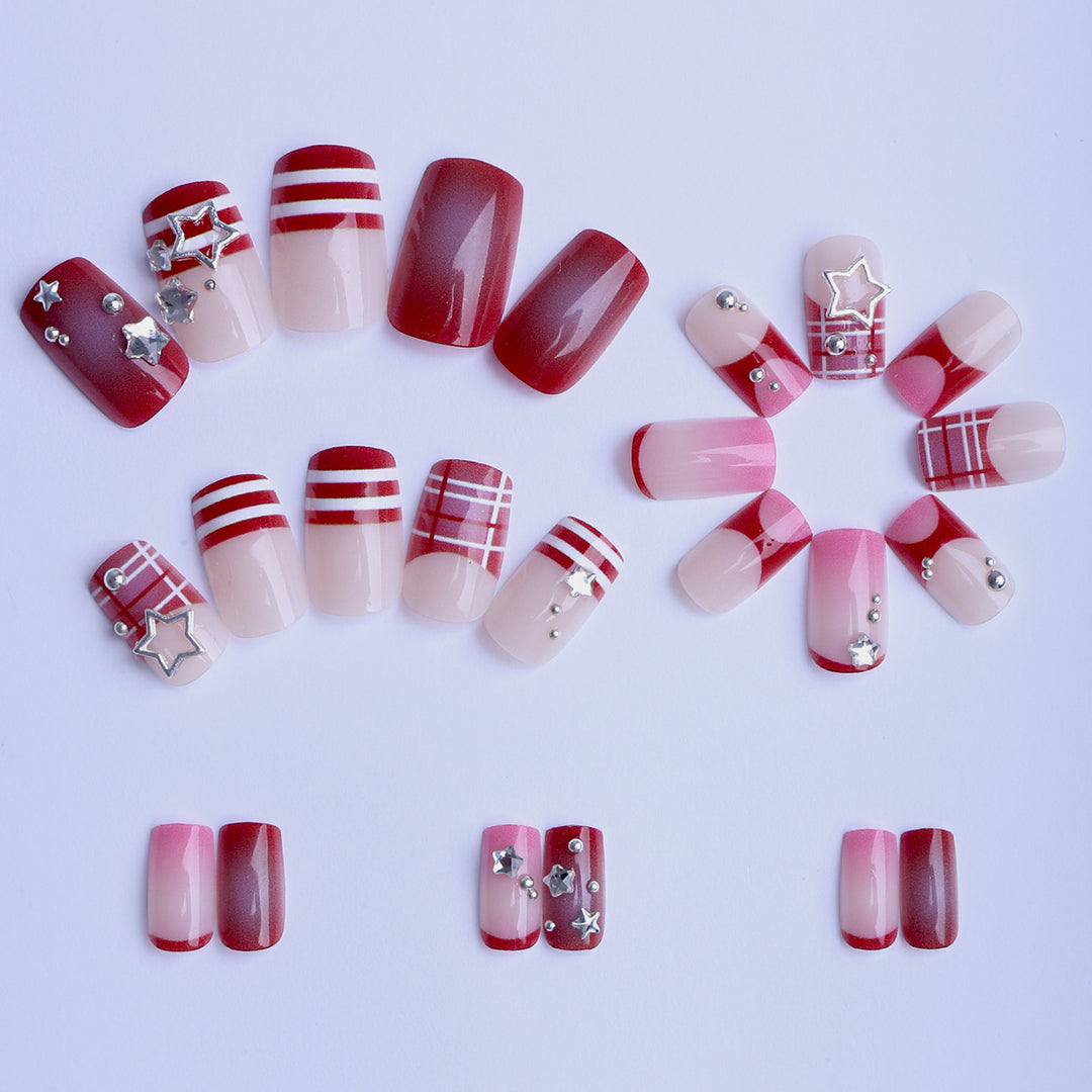 Artificial fingernails with handcrafted star decorations Kalsten