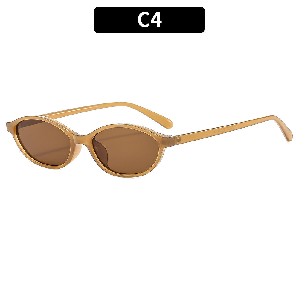 Retro-Inspired Oval Frame Sunglasses