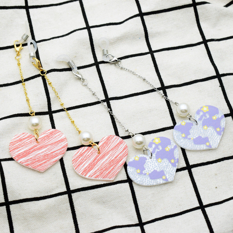 Heart-Shaped Eyewear Chain with Pearl Accents Kalsten