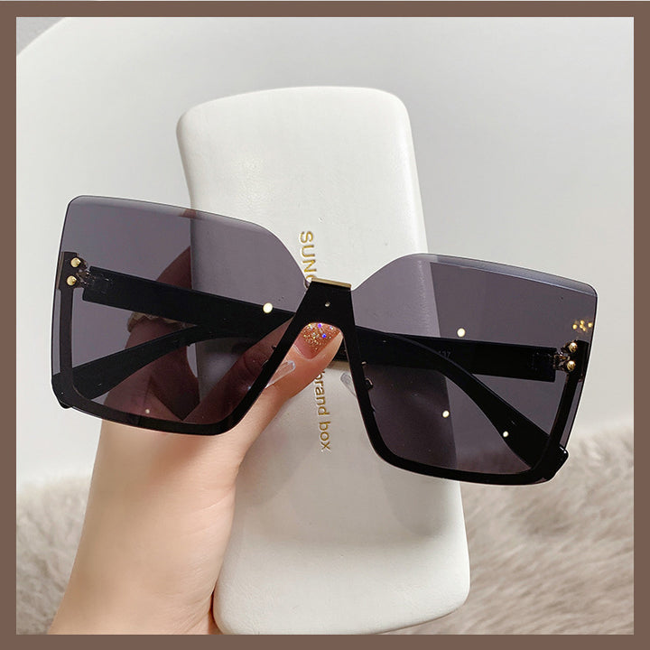 Ladies oversized sunglasses in modern design with UV protection Kalsten