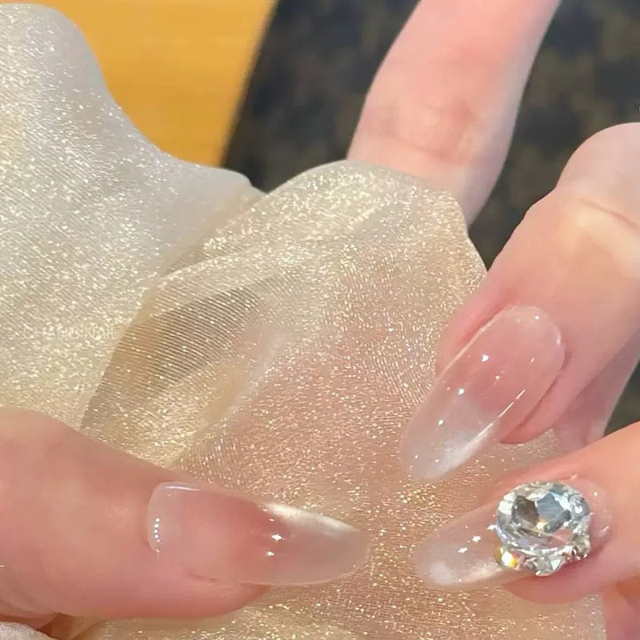 Elegant artificial nail tips with glitter accent Kalsten