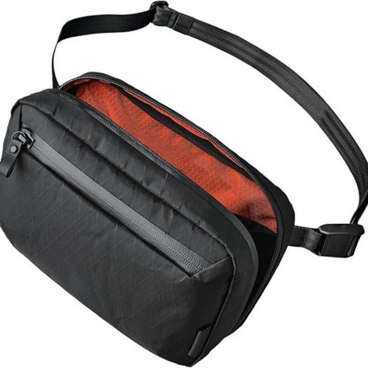 Multifunctional shoulder bag with internal compartments Kalsten