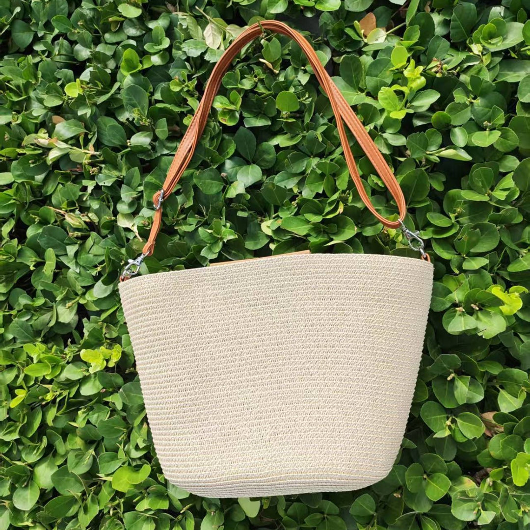 Elegant, Braided Shoulder Bag Kalsten