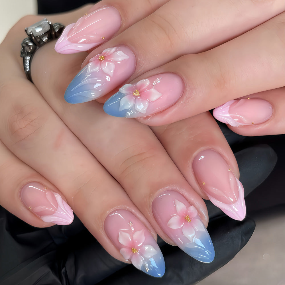 Artificial nails with floral accents Kalsten