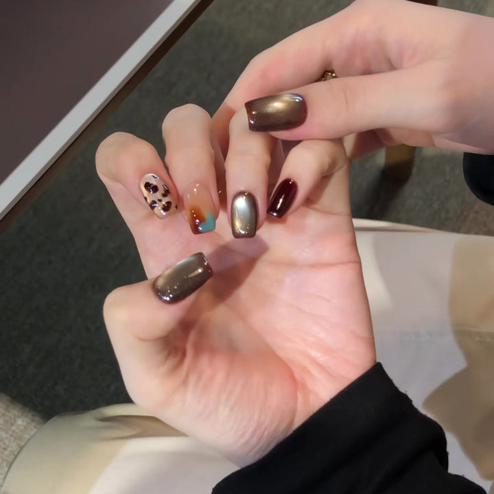 Artistic Press-On Nail Design Kalsten