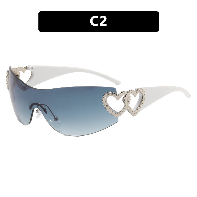 Ladies sporty sunglasses in trendy shield design with heart accents Kalsten