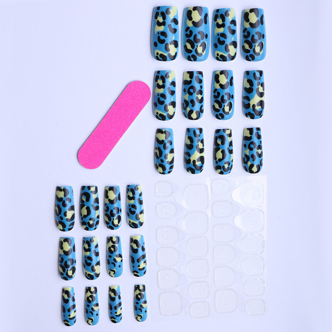 Artificial nails in leopard design Kalsten