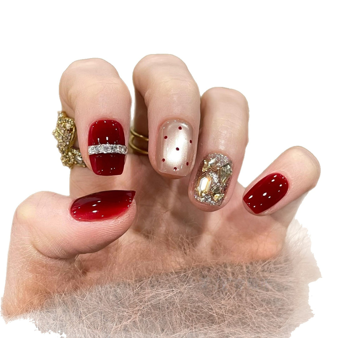 Glamorous artificial nails with sparkling rhinestones Kalsten