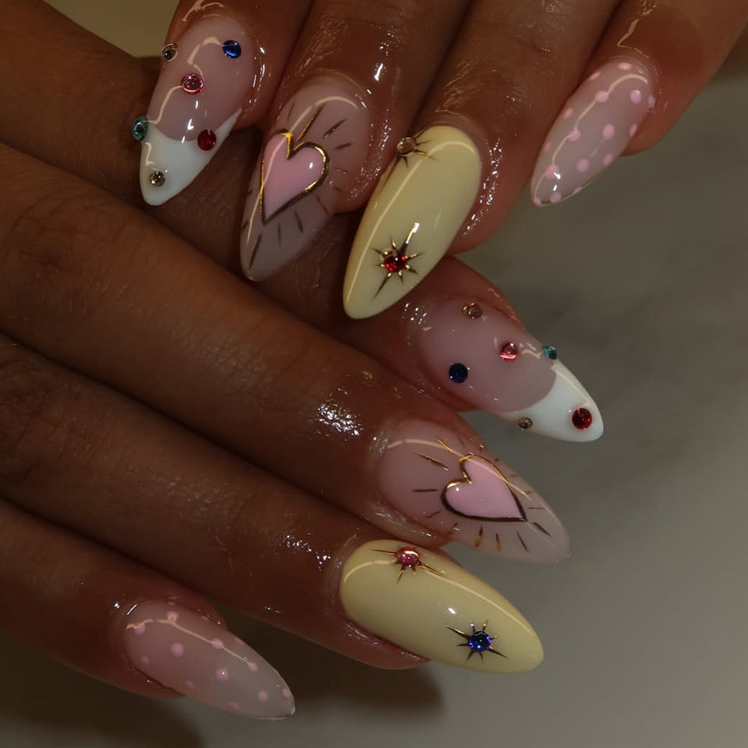 Artistic fingernails with sparkling accents Kalsten