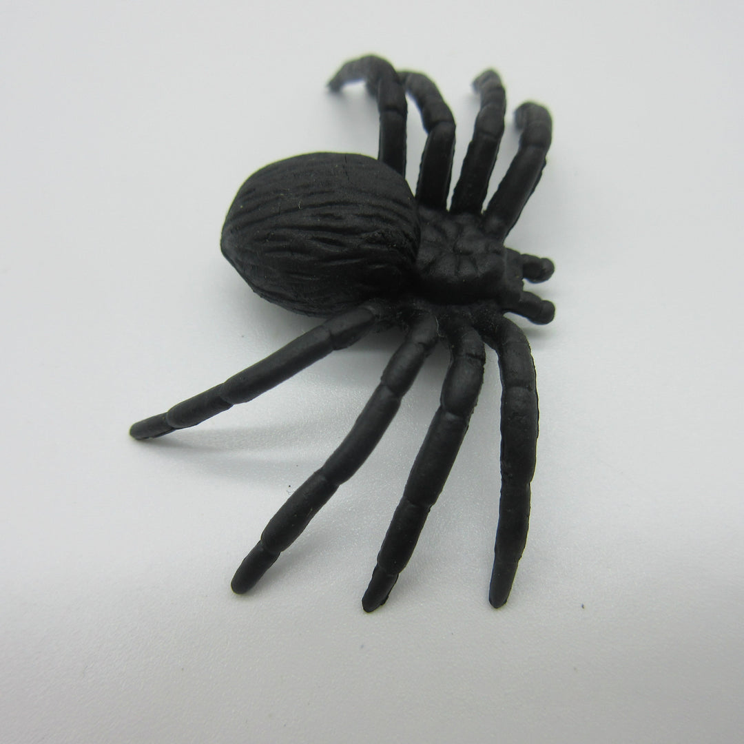 Realistic Creepy Crawly Spider Figurines Kalsten