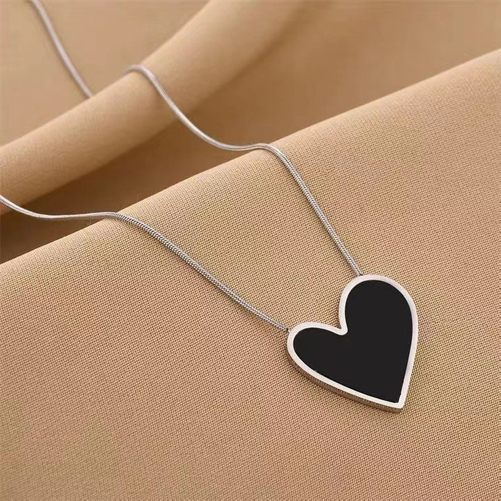 Artistic Heart-Shaped Pendant Necklace Kalsten