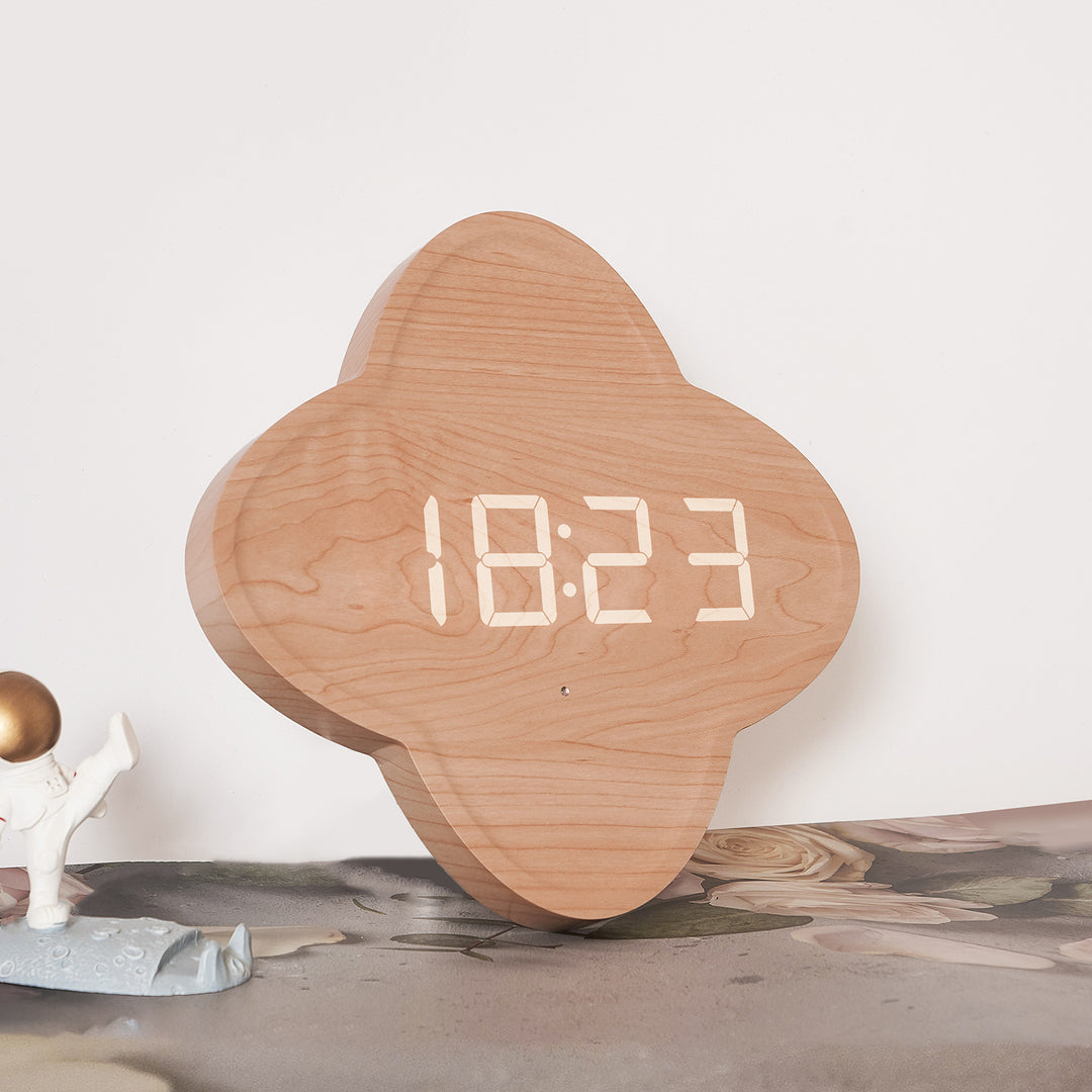 Designer table clock Kalsten