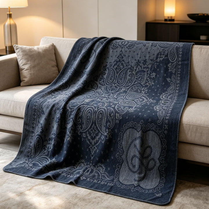 Decorative Equestrian-Themed Throw Blanket