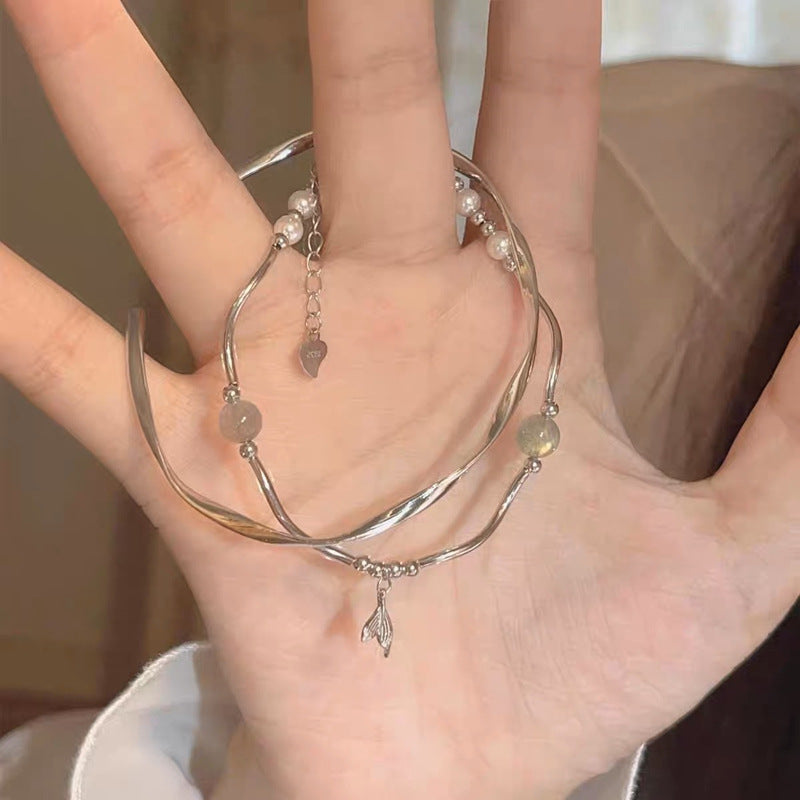 Elegant Silver Fish Charm Bracelet Kalsten