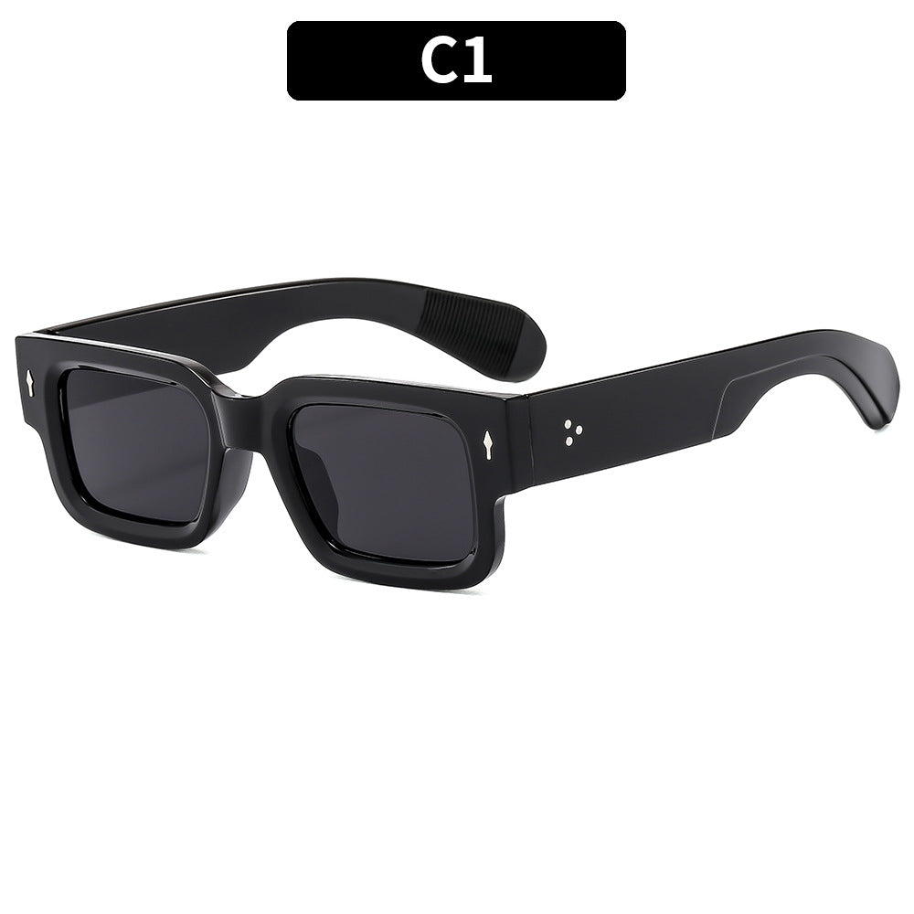 Fashion-Forward Square Frame Sunglasses