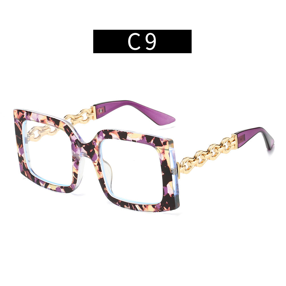 Ladies elegant sunglasses with luxurious chain details Kalsten