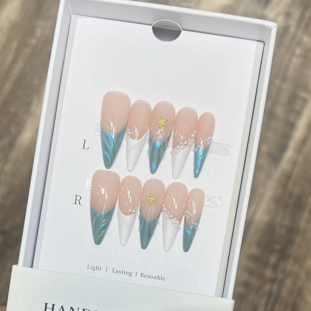 Floral and Polka Dot Press-On Nail Set Kalsten