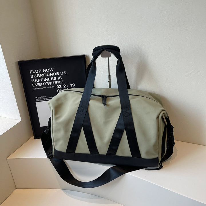 Versatile Heavy-Duty Travel Duffle Bag Kalsten