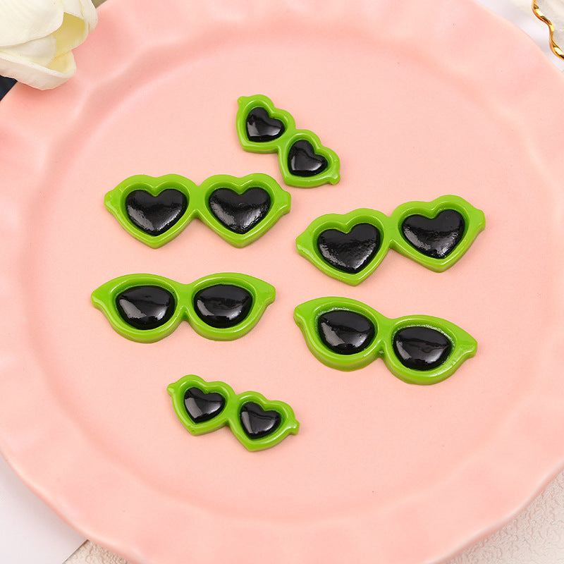 Decorative Heart-Shaped Sunglasses Clips Kalsten