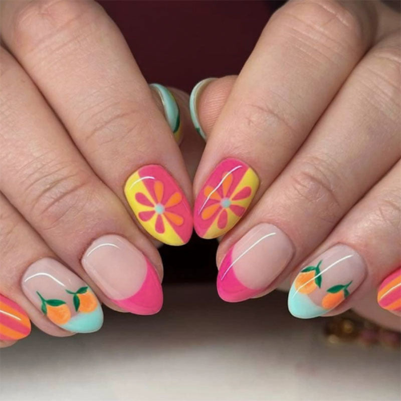 Artistic Floral-Inspired Press-On Nail Set