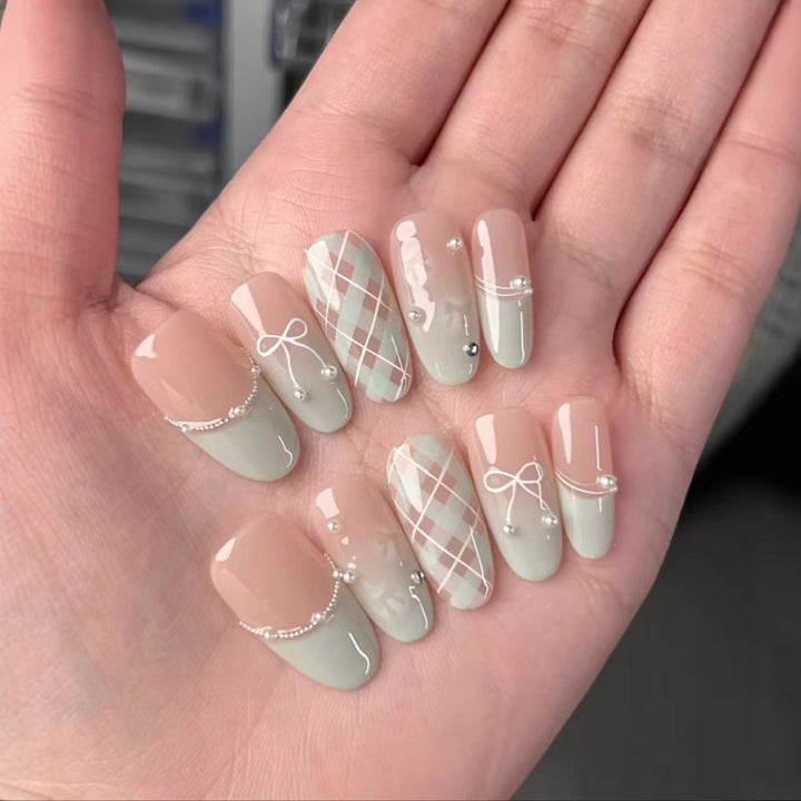 Artistic Press-On Nail Set with Decorative Patterns Kalsten
