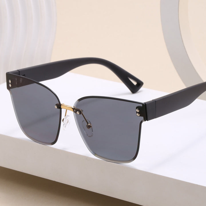 Ladies stylish sunglasses with elegant shield design Kalsten