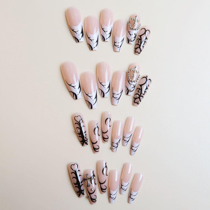 Artistic Press-On Nail Art Set with Intricate Engravings
