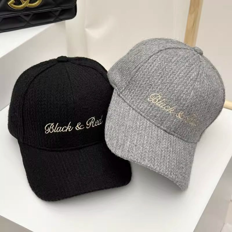 Women's Textured Knitted Baseball Cap Kalsten