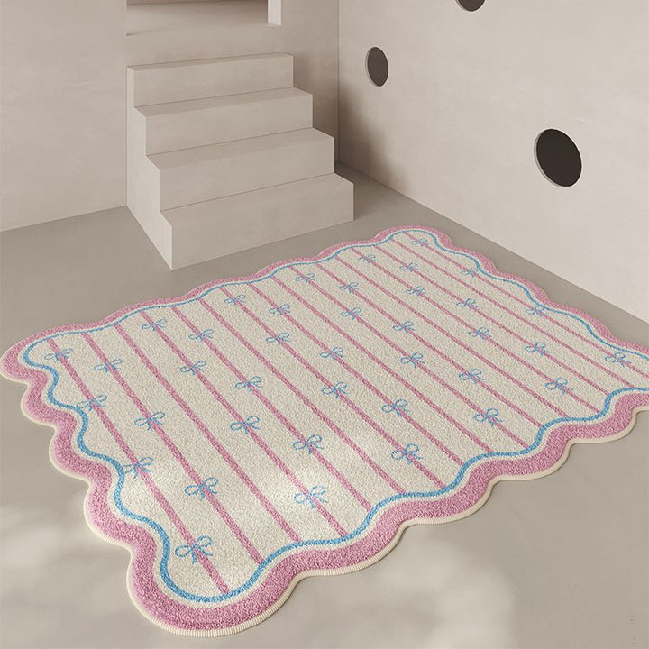 Elegant Scalloped Area Rug