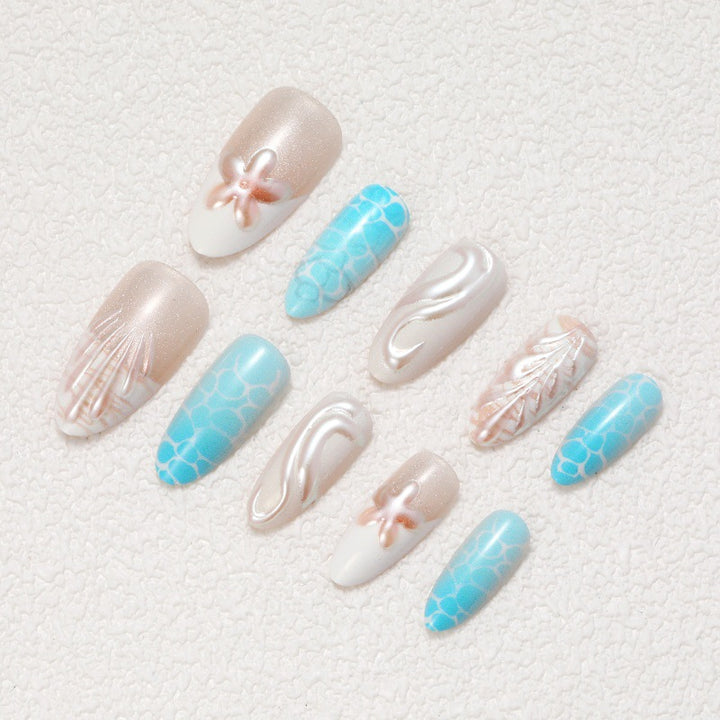 Exclusive art nails with maritime accents Kalsten