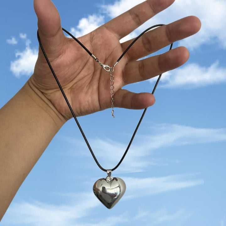 Heart-Shaped Charm Necklace Kalsten