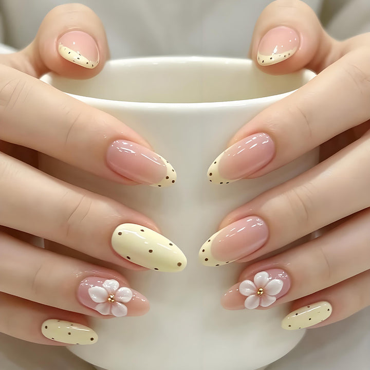 Artificial 3D nail extensions with flower decorations Kalsten